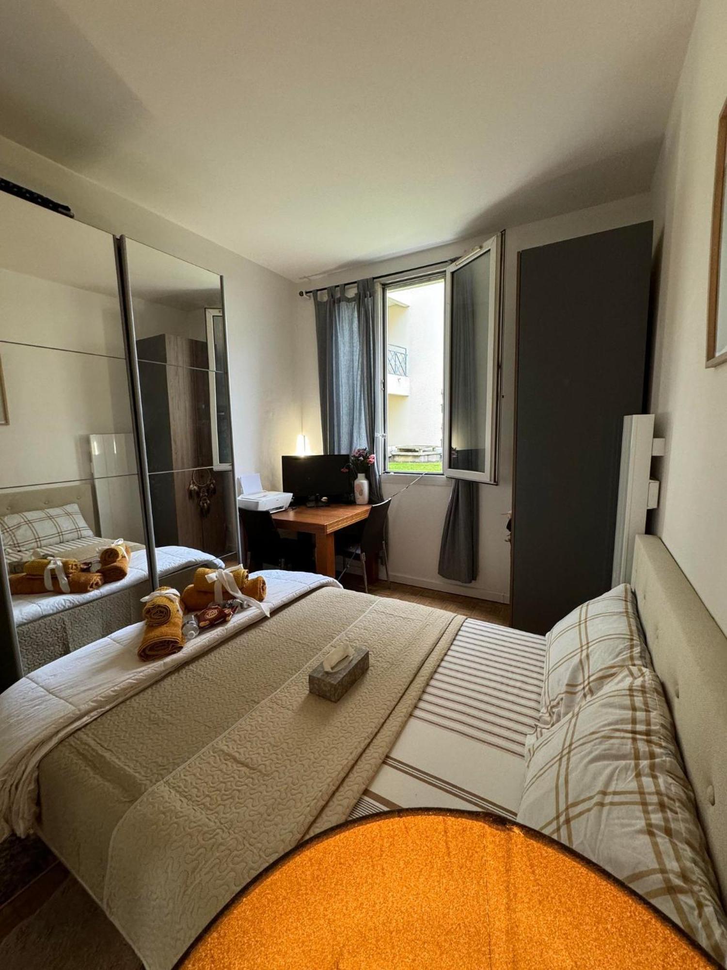 Near Castle Of Versailles Cozy Room With Breakfast And Parking Экстерьер фото